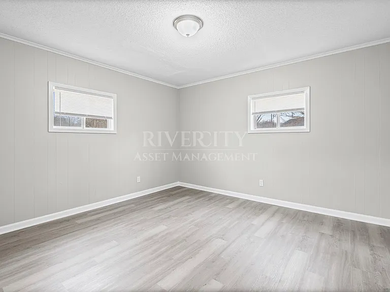 3405 Medford Cv — Photo 16