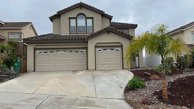 8939 Adobe Bluffs Dr