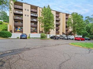 2034 Swallow Hill Rd APT 204, Pittsburgh, PA