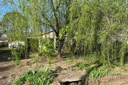 2nd image of 413 7th St S