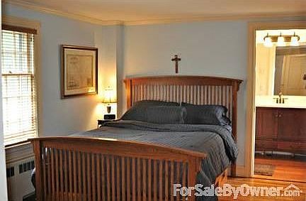 Bedroom
						:
						Two closets and adjoining new bathroom.