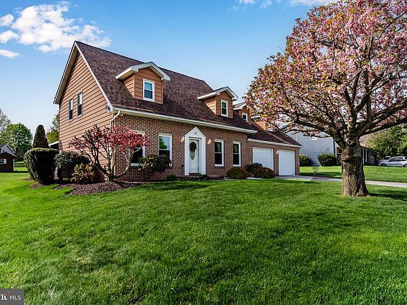 2nd image of 112 Dogwood Dr