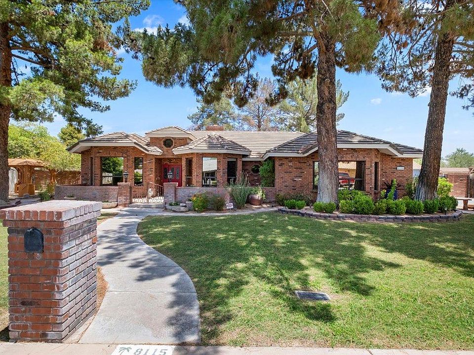Front view of home