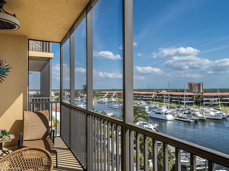 3313 Sunset Key Cir #403 — Photo 2