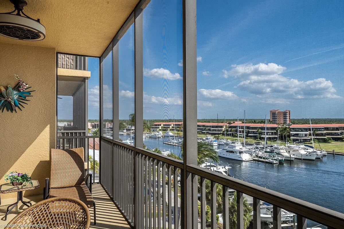 Building Photo - 3313 Sunset Key Cir #403