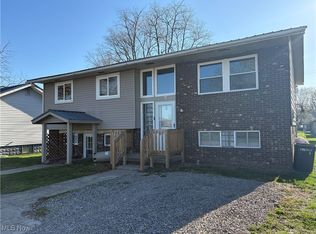 1411 Kelly St NW, Kelly, OH 44663
