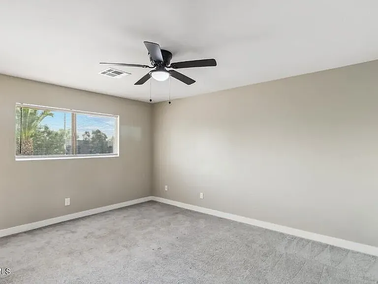 1737 E Manhatton Dr — Photo 15