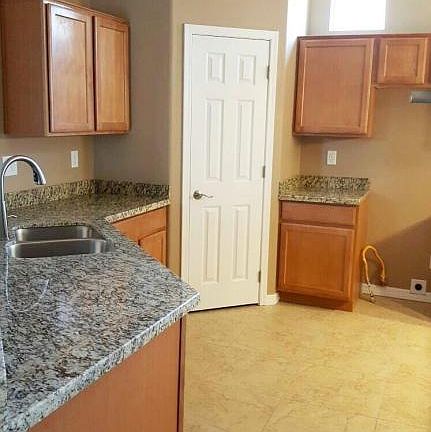5th image of 157 E Camino Limon Verde