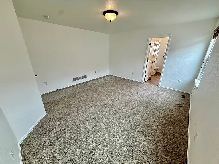 7545 Back Stretch Dr — Photo 23
