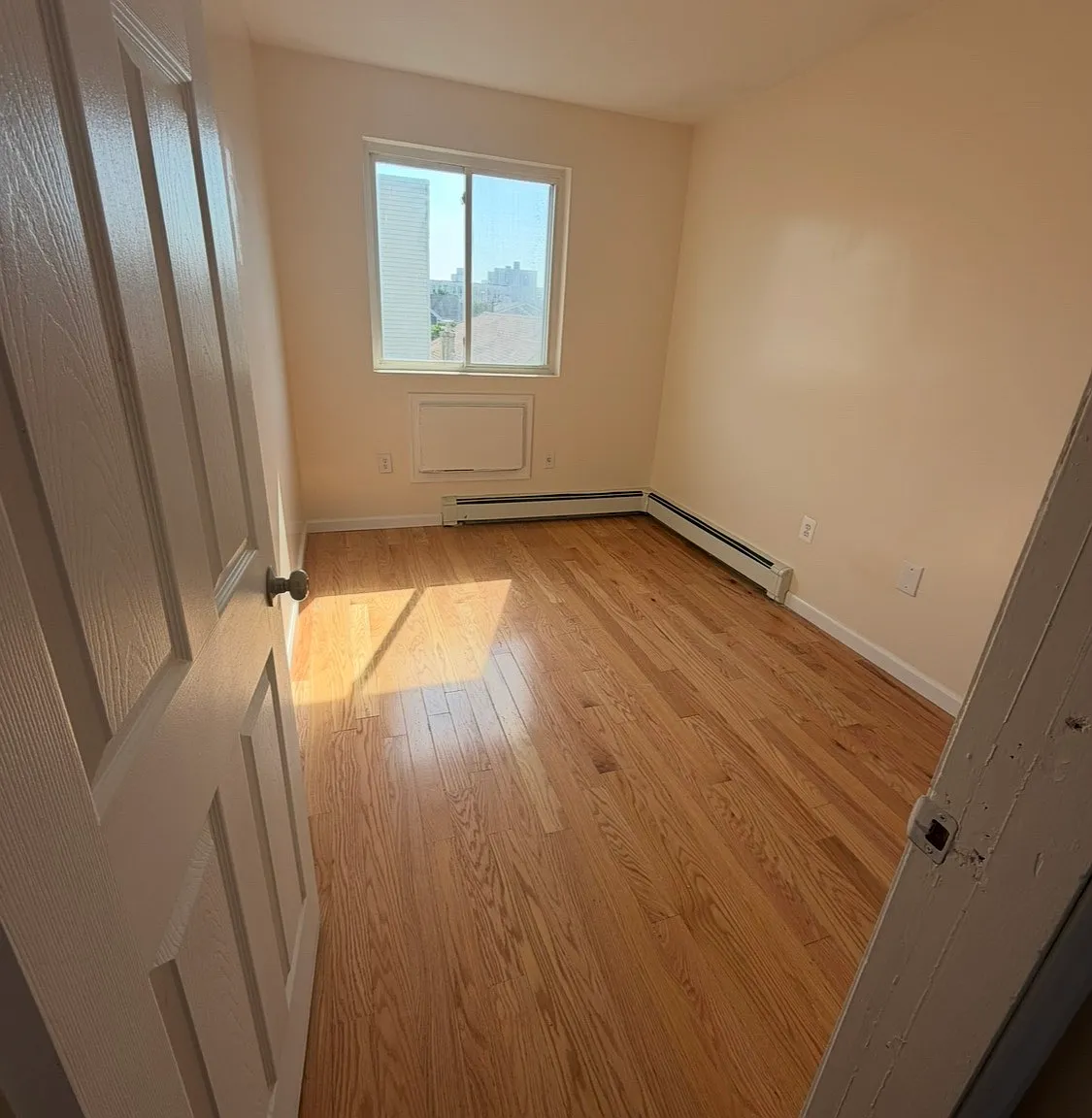 3 bed, $3,752 — Photo 3