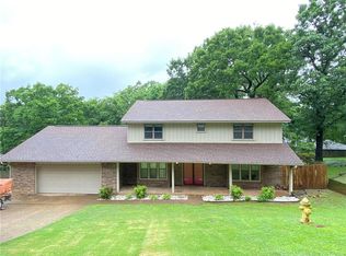 2020 Massard Rd, Fort Smith, AR 72903