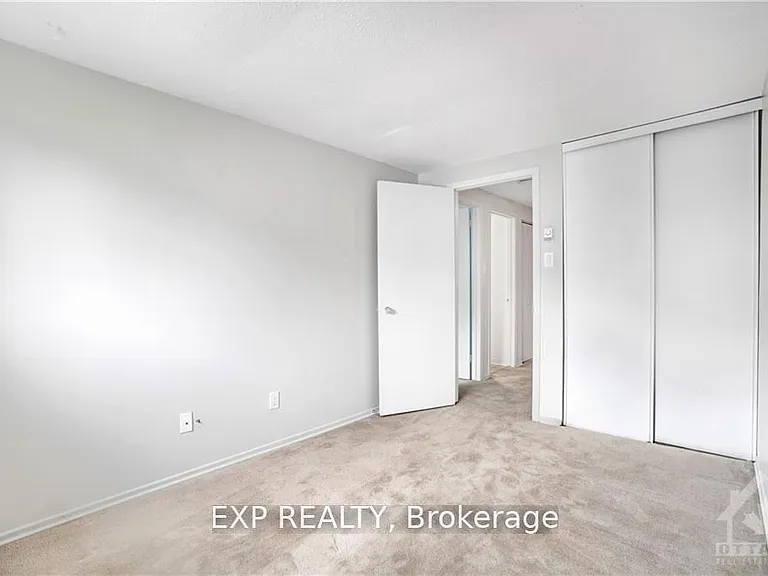 20 Forester Cres #C — Photo 26