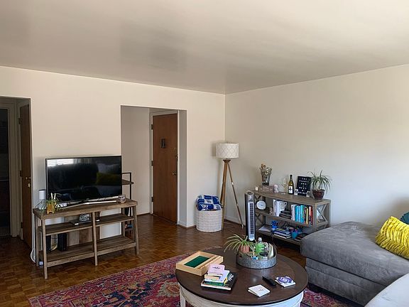 3rd image of 2865 Erie Ave #3