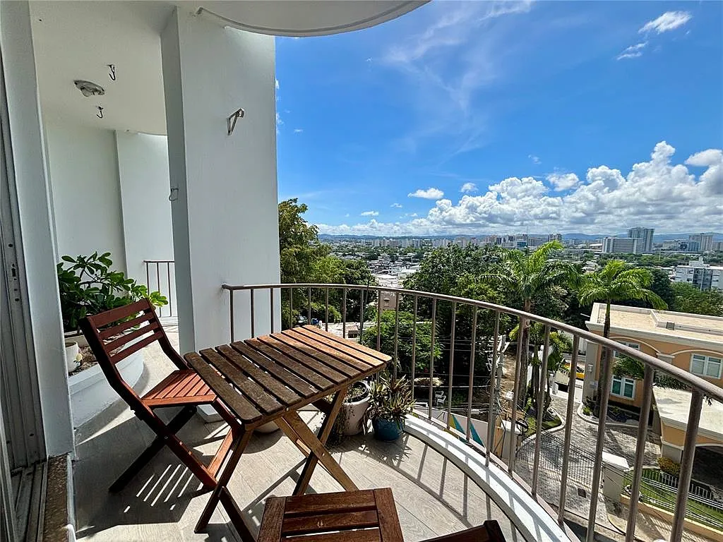 4 bed, 3.0 bath, 1800 sqft, $2,500 — Photo 4