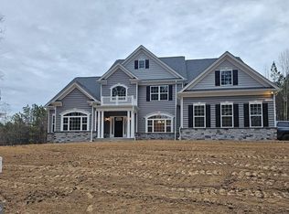 11890 Manoe Ct, Lusby, MD 20657