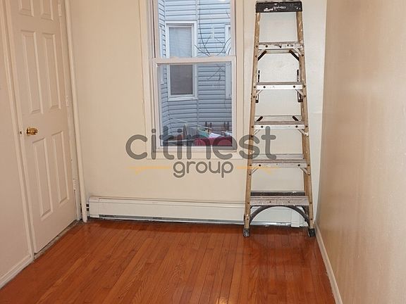 4th image of 601 18th St #Ef1ne