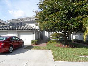 1st image of 11731 Briarwood Cir APT 1