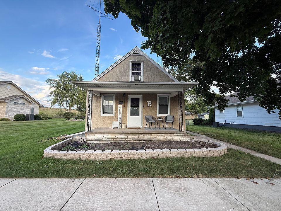 1st image of 223 N Peru Ave
