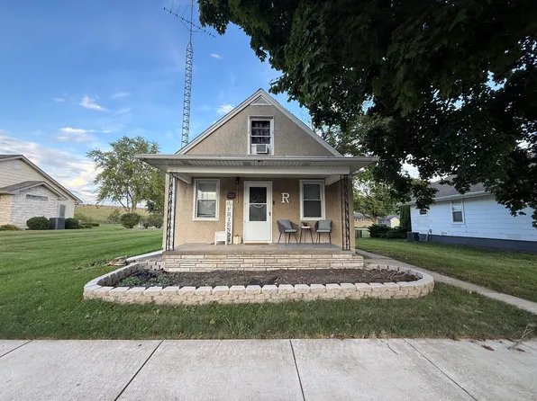 223 N Peru Ave, Ladd, IL 61329