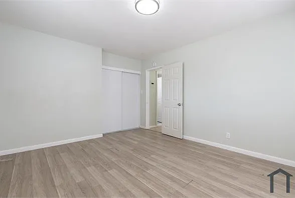 400 E Lancaster Blvd — Photo 10