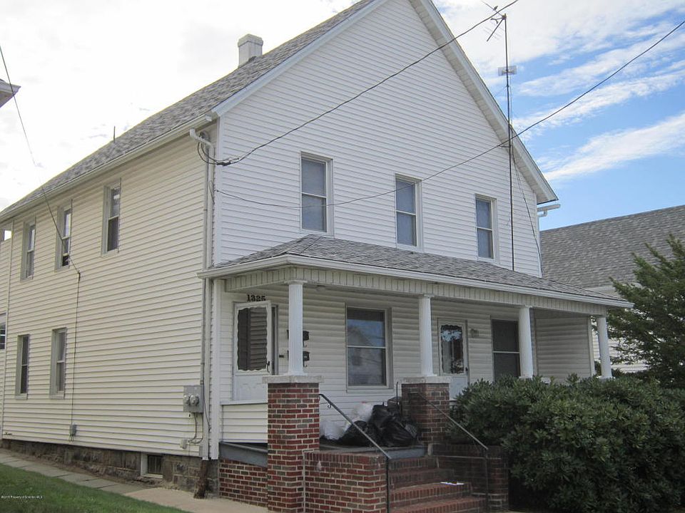 1st image of 1325-1327 Dartmouth St