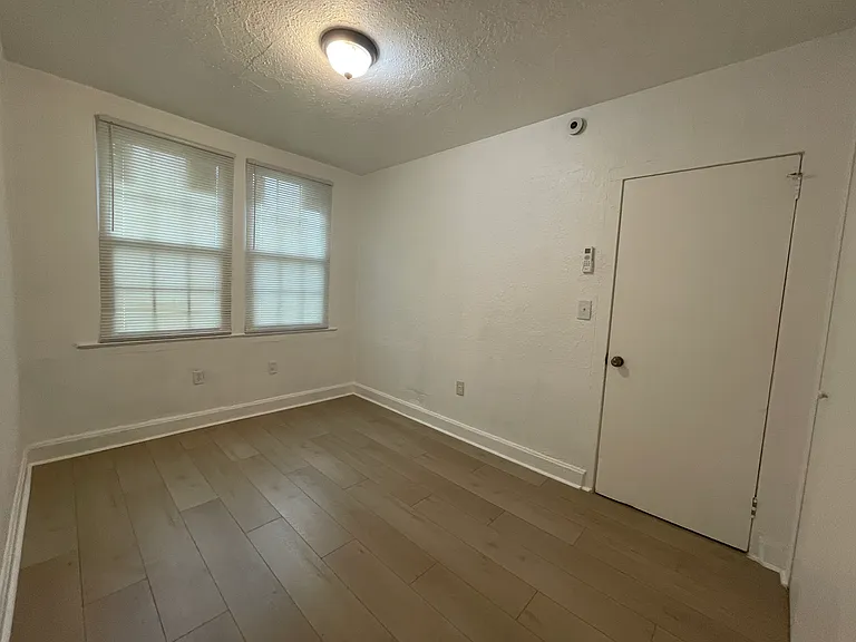 1917 Erline Dr — Photo 12