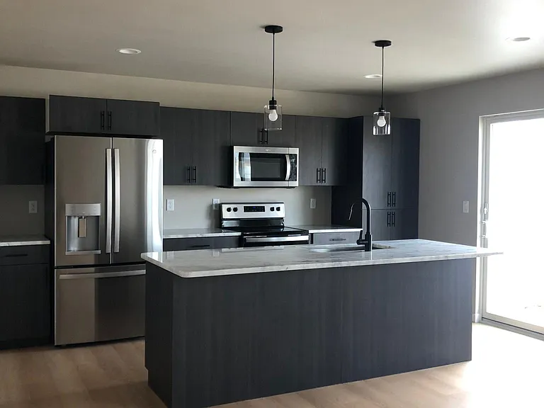 539 Harper Cir — Photo 2