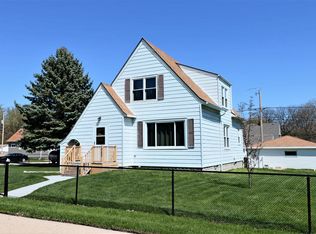 1303 17th Ave, South Milwaukee, WI 53172