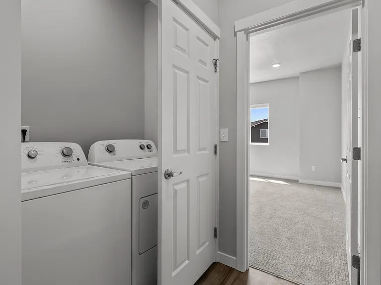 Telluride Apartments — Photo 32