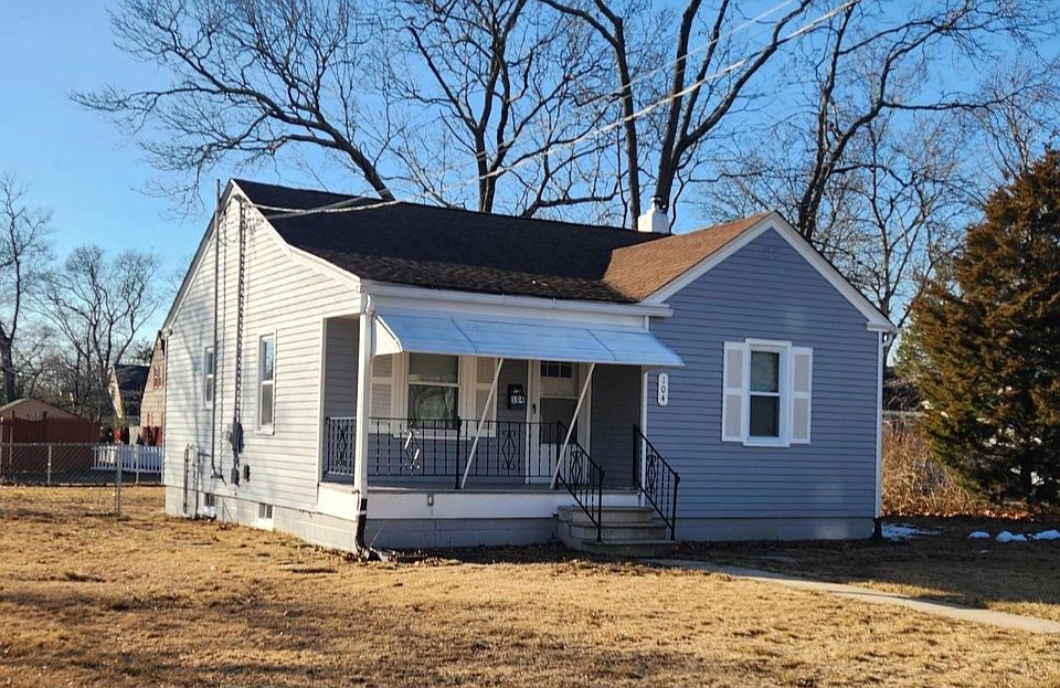 1st image of 104 N 13th St