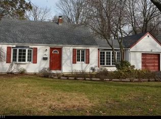 1 Brookside Ave, Pompton Plains, NJ 07444