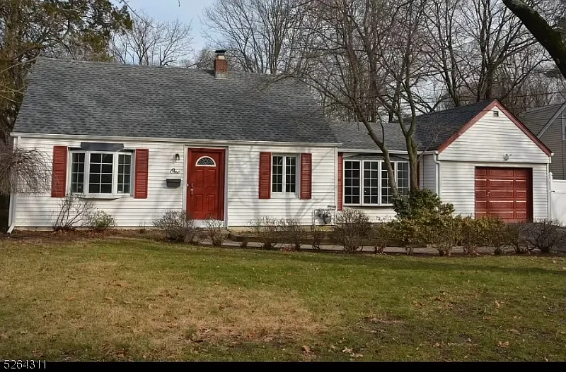 1 Brookside Ave photo 1