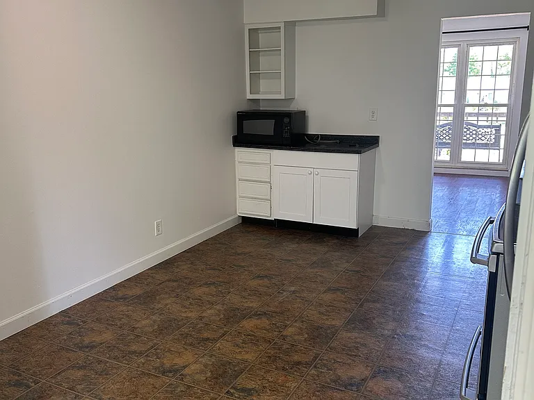 1615 McGuire Ct — Photo 6