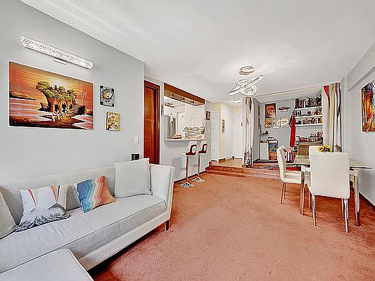 4th image of 301 E 48th St APT 10G