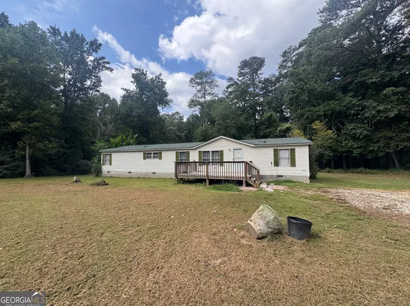 435 Blueberry Ln, Winder, GA 30680