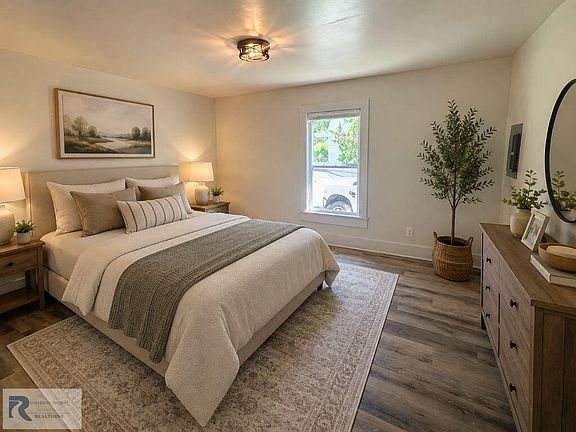 3rd image of 213 Kinzer Ave