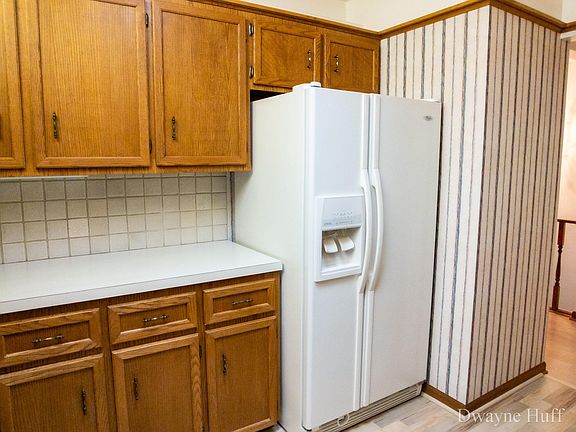 2nd image of 2073 Cranbrook Dr NE