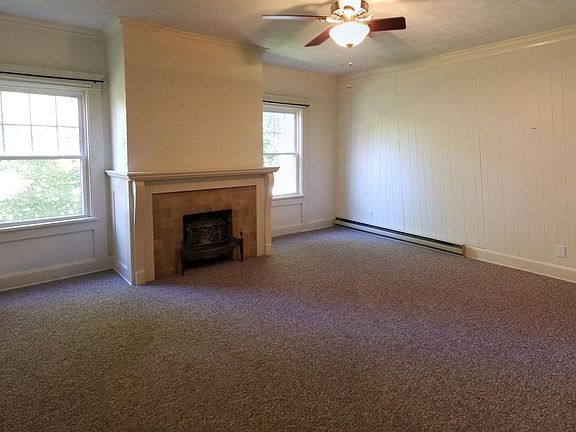 Living Room - New Paint and Carpet