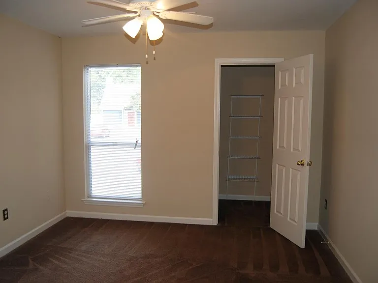 1800 Joy Cir — Photo 11