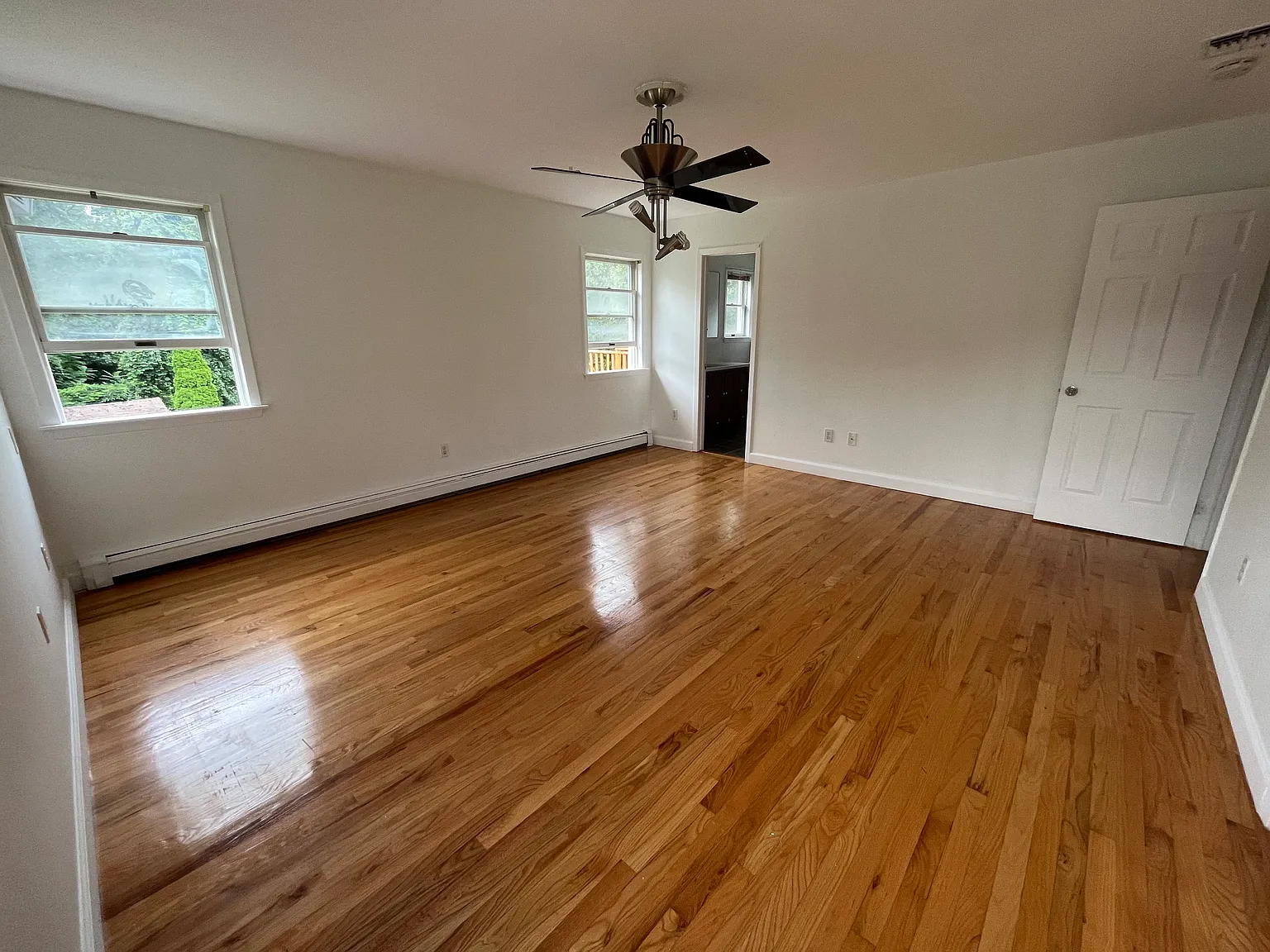 4 bed, 1750 sqft, $3,800 — Photo 4