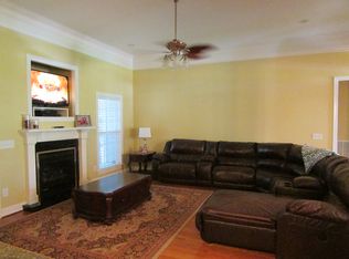 2754 Carriage Ln, Florence, SC 29505