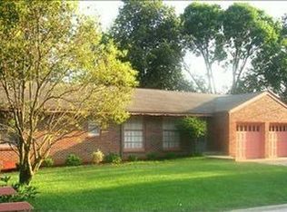 6916 Sunset Ter, Windsor Heights, IA 50324