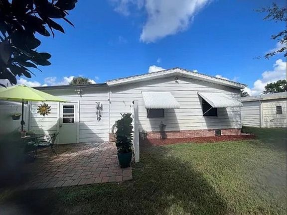 3rd image of 11549 Vista View Dr #95
