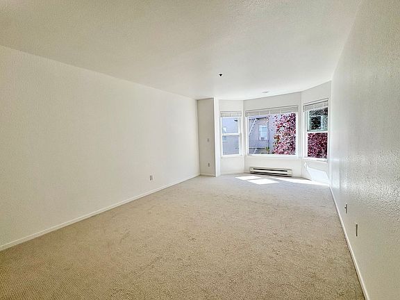 2nd image of 1945 Washington St APT 405