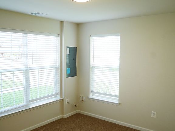 3rd image of 12901 Brickyard Blvd