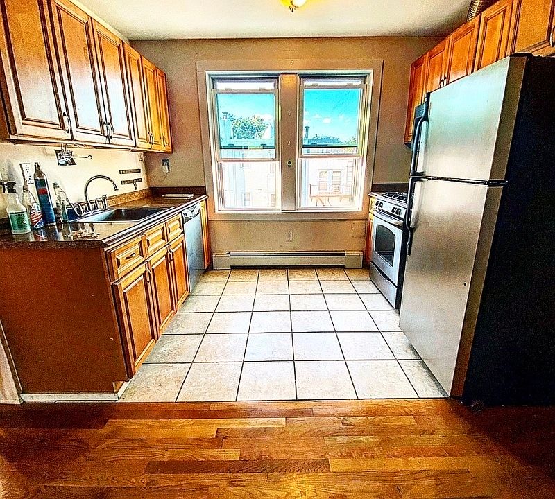 1st image of 20-50 32nd St #2