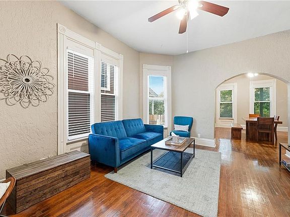 5th image of 327 Maple Blvd