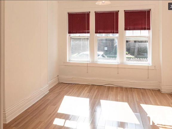 5th image of 845 N Francisco Ave #2F
