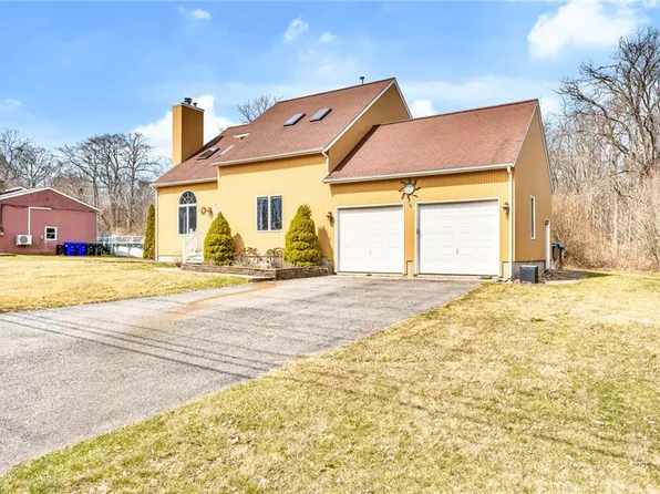 65 Narrows Rd, Bristol, RI 02809