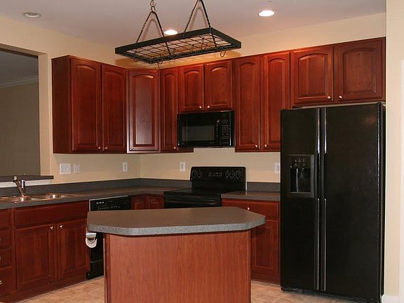 3rd image of 9323 Penrose St